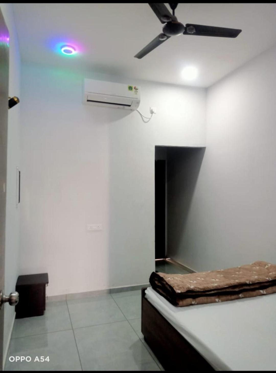 Jai Swaminarayan Delux Homestay Garudeshwar 외부 사진